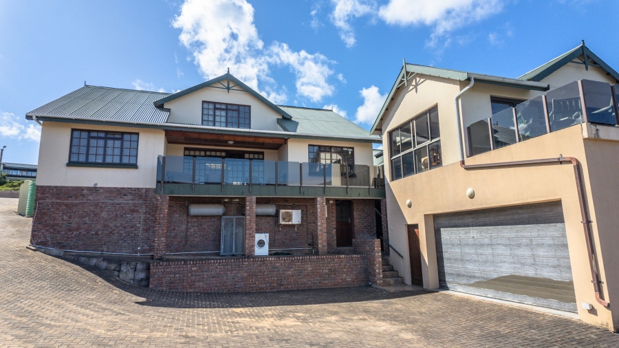 5 Bedroom Property for Sale in Stilbaai Wes Western Cape